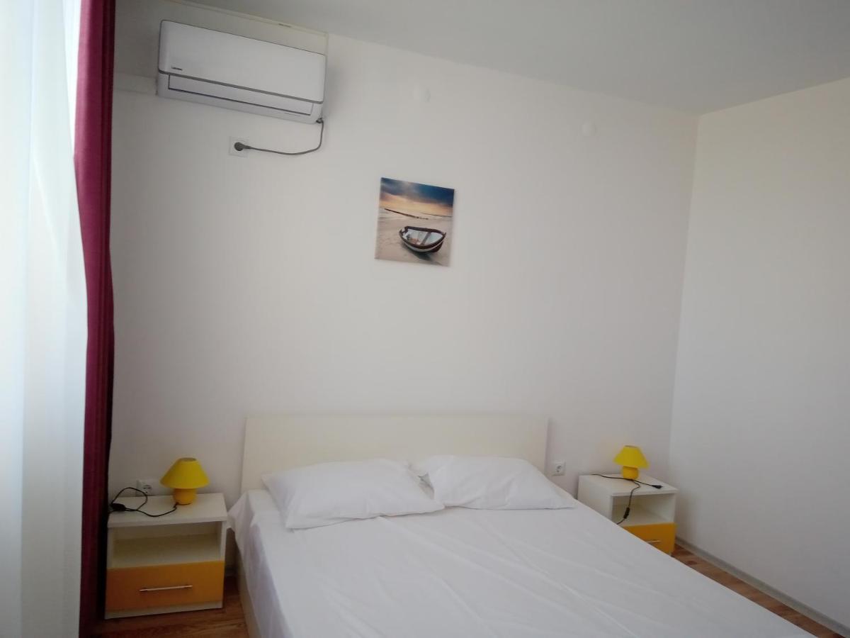 Apartcomplex Chateau Aheloy Luaran gambar