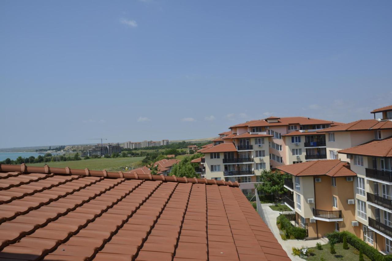 Apartcomplex Chateau Aheloy Luaran gambar