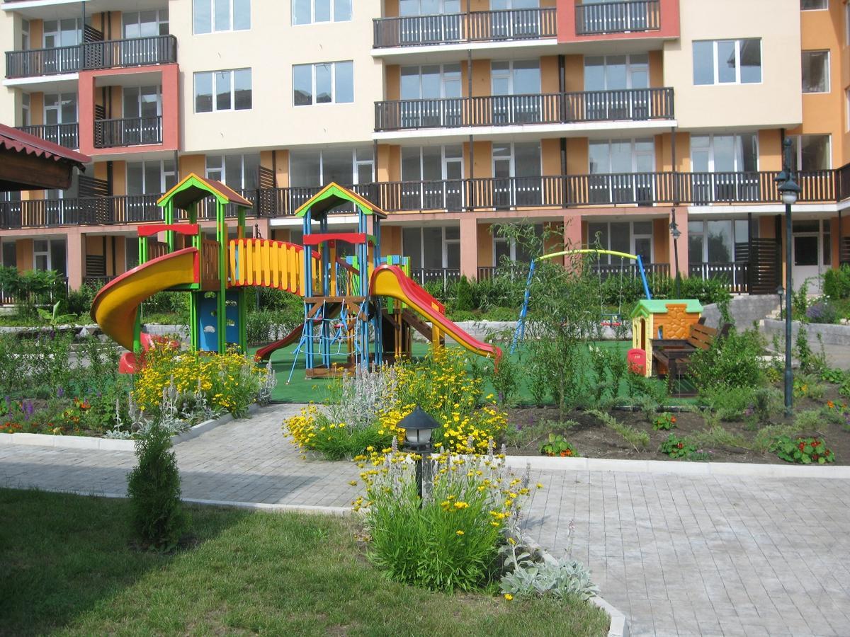 Apartcomplex Chateau Aheloy Luaran gambar
