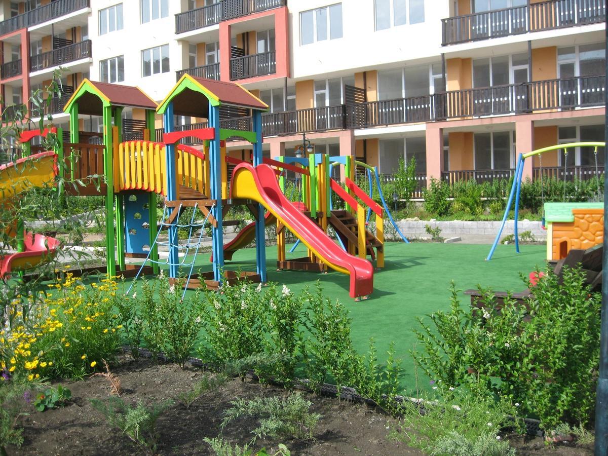 Apartcomplex Chateau Aheloy Luaran gambar